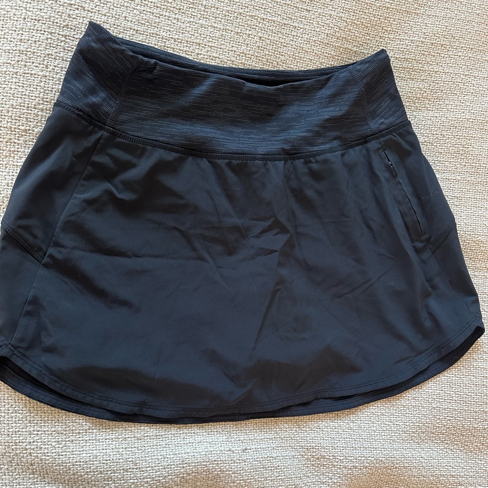 Outdoor Voices skort. Size small. Black.